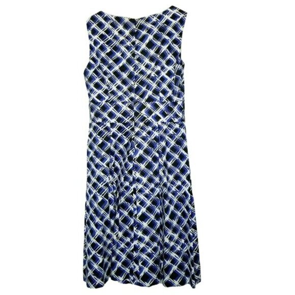 EAST 5TH NWT BLUE/WHITE GEO PRINT FIT & FLARE PLEATED SLEEVELESS SCOOP NECK 12 - Picture 2 of 12